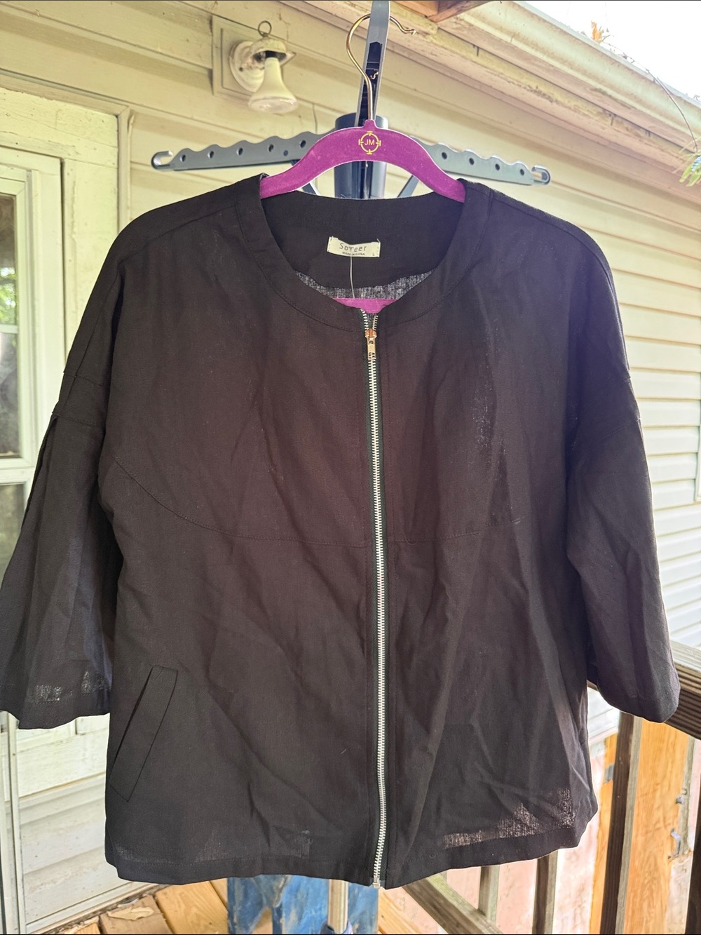 NWT Soteer Womens Black zip blazer feels like linen size and aLarge bell sleeves